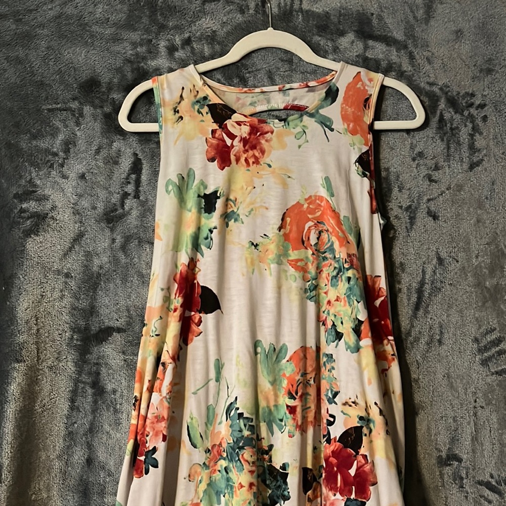 Two piece mini dress white floral and burgundy under ruffle slip